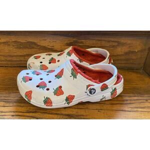 Crocs Strawberry Slip On Shoes Women’s 9, Men’s 7